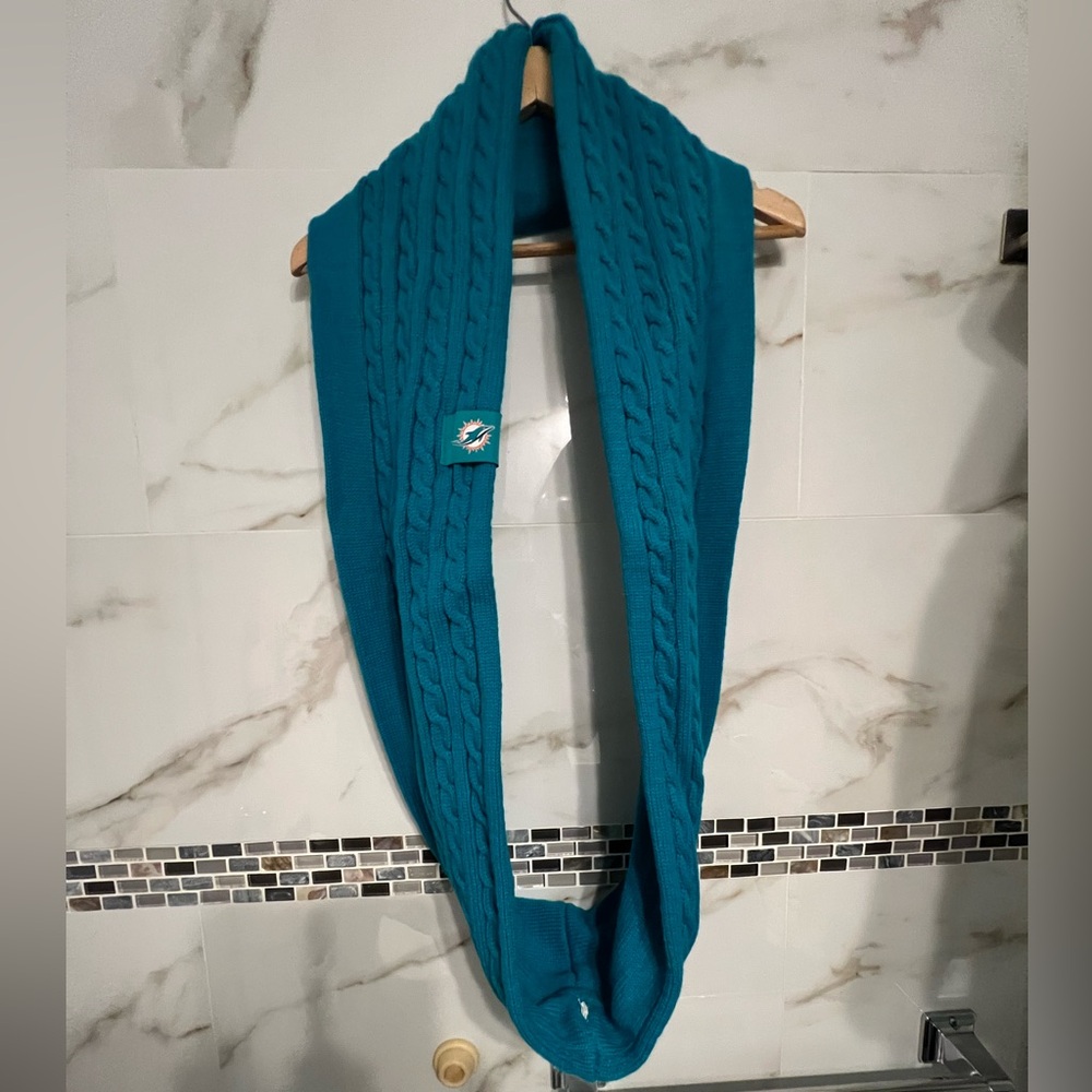 Miami Dolphins Unisex Scarf NWOT